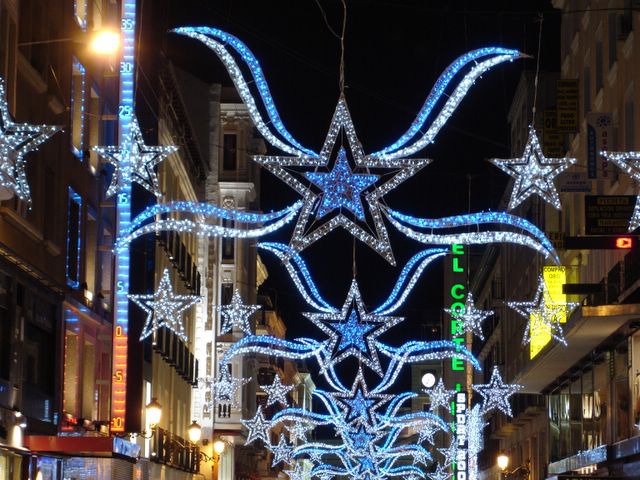 Luces comerciales. Navidad 2005 en Madrid 
